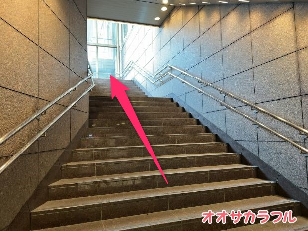 御堂筋線・心斎橋駅からグリコ看板へのアクセス